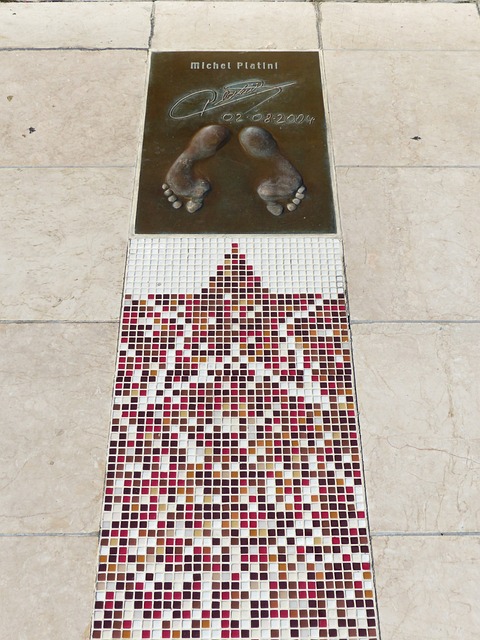 明斯